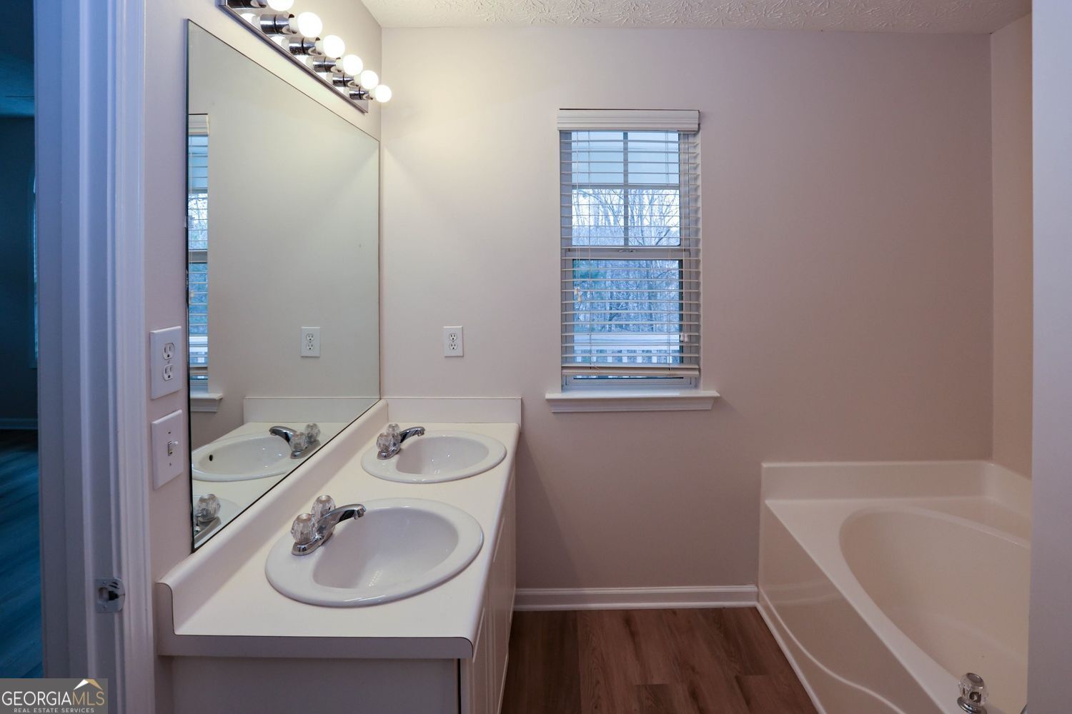 4691 Highpoint Lane Atlanta GA 30349