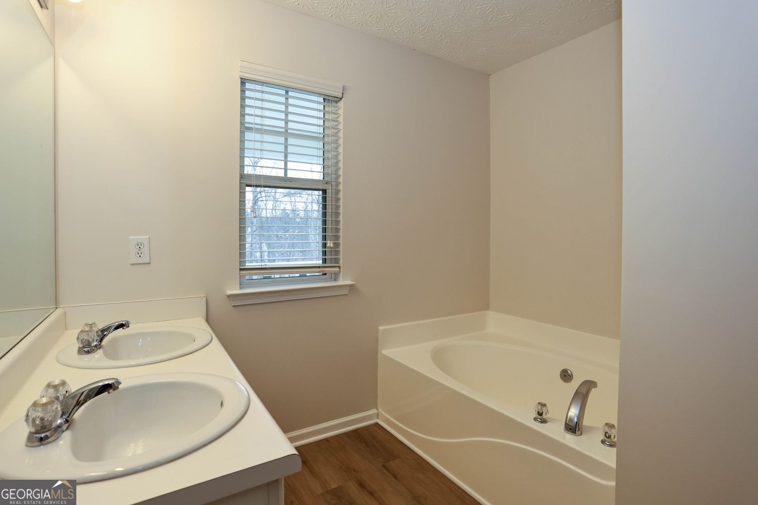 4691 Highpoint Lane Atlanta GA 30349