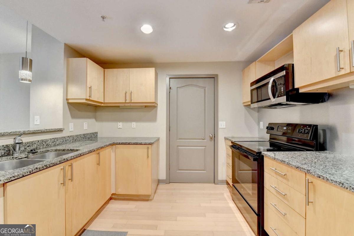 390 17th Street #4013 Street Atlanta GA 30363