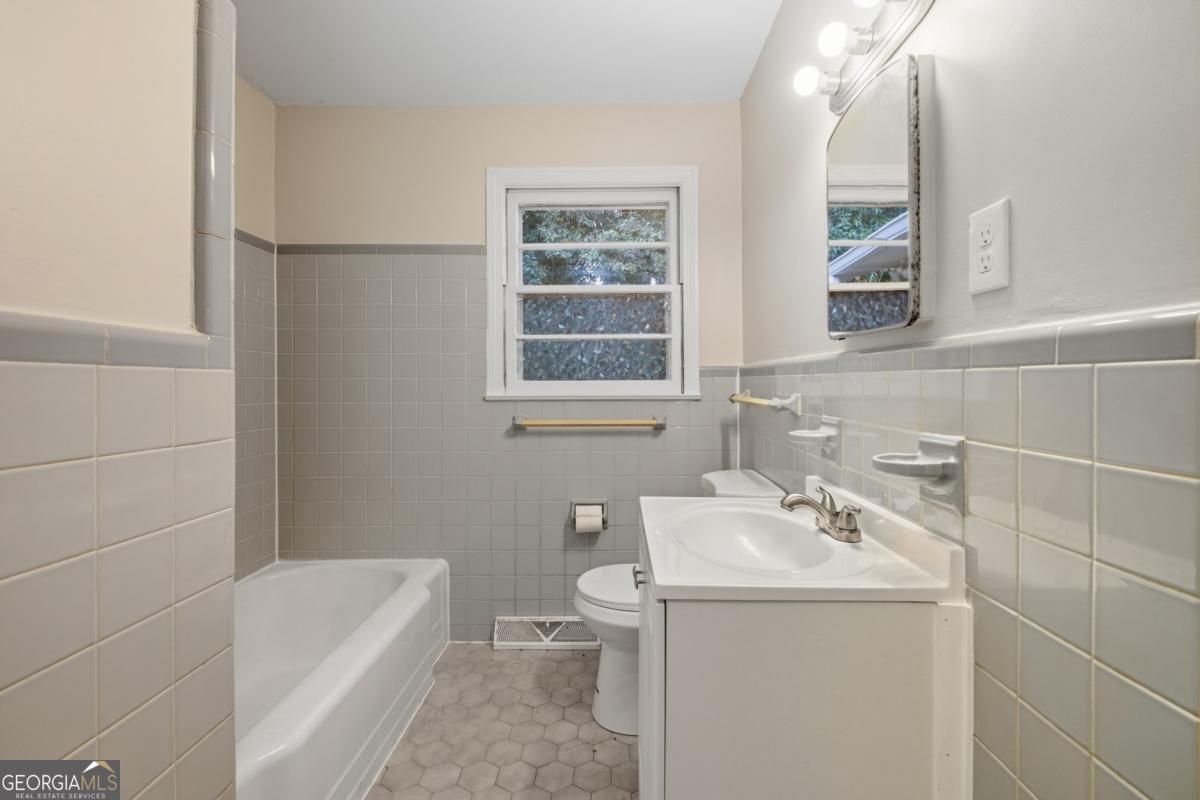 14 SE Mitchell Circle Rome GA 30161