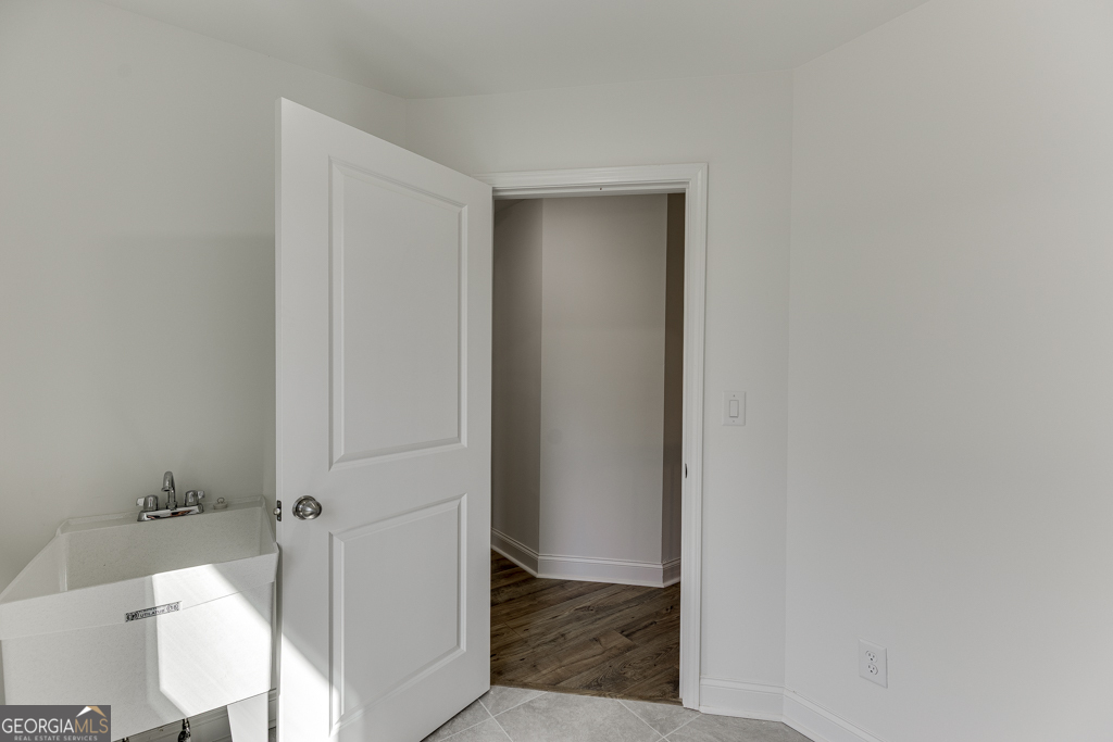 1003 Lakeview Commerce GA 30529