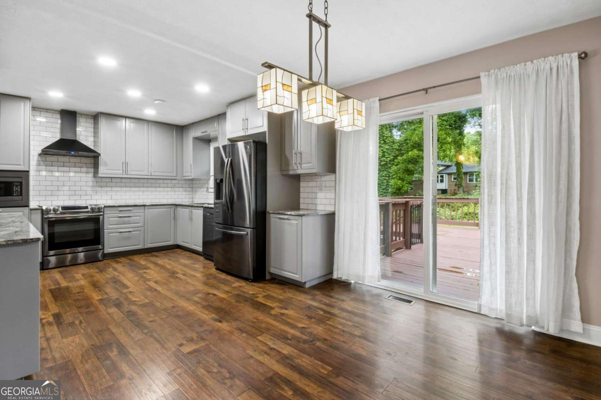 1042 Mountain Woods Court Stone Mountain GA 30087