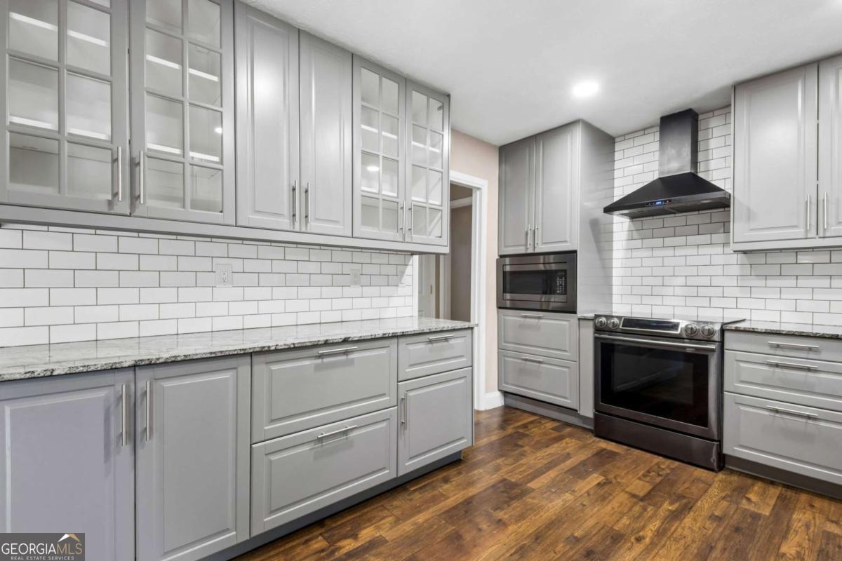 1042 Mountain Woods Court Stone Mountain GA 30087