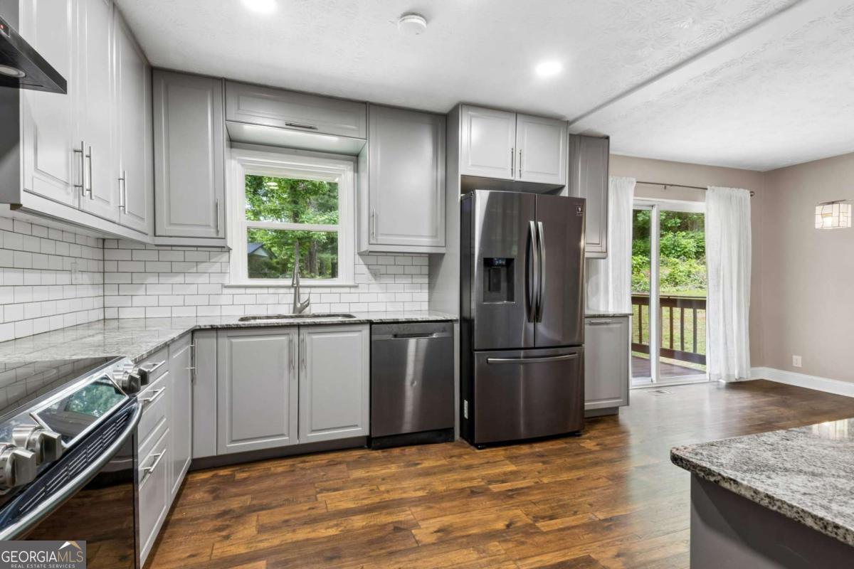 1042 Mountain Woods Court Stone Mountain GA 30087