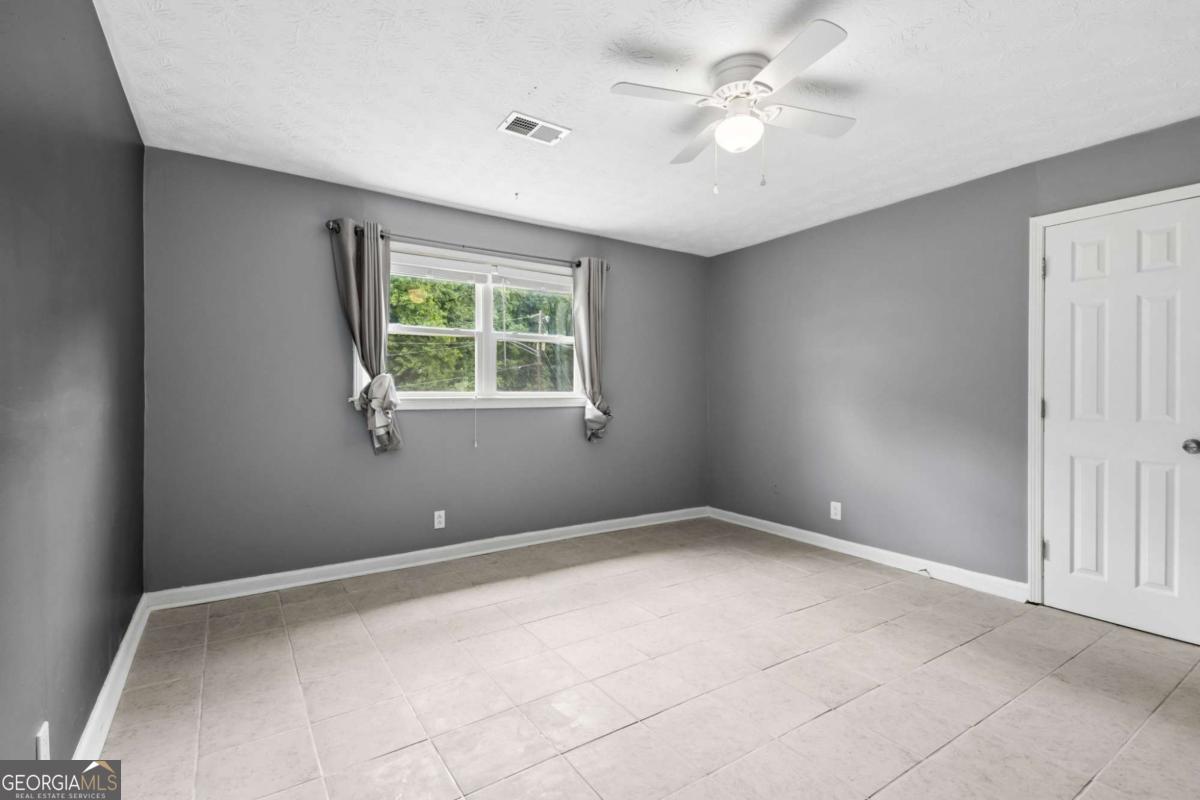 1042 Mountain Woods Court Stone Mountain GA 30087