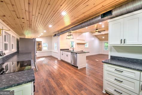 56 Hawthorn Lane Clayton GA 30525