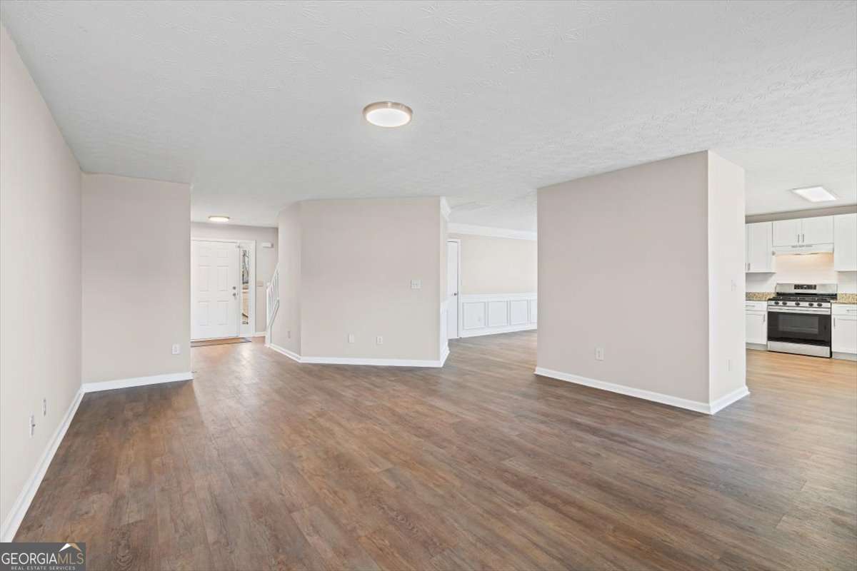 565 Amish Avenue Riverdale GA 30296