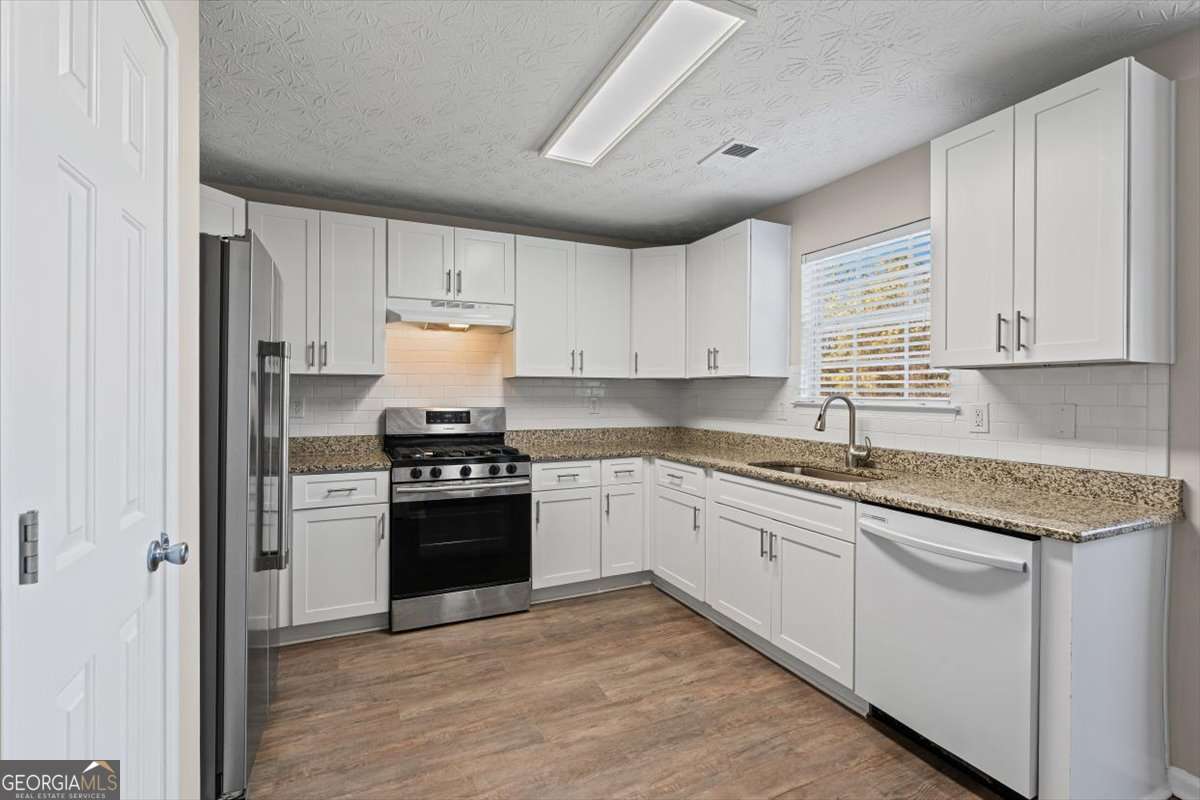 565 Amish Avenue Riverdale GA 30296