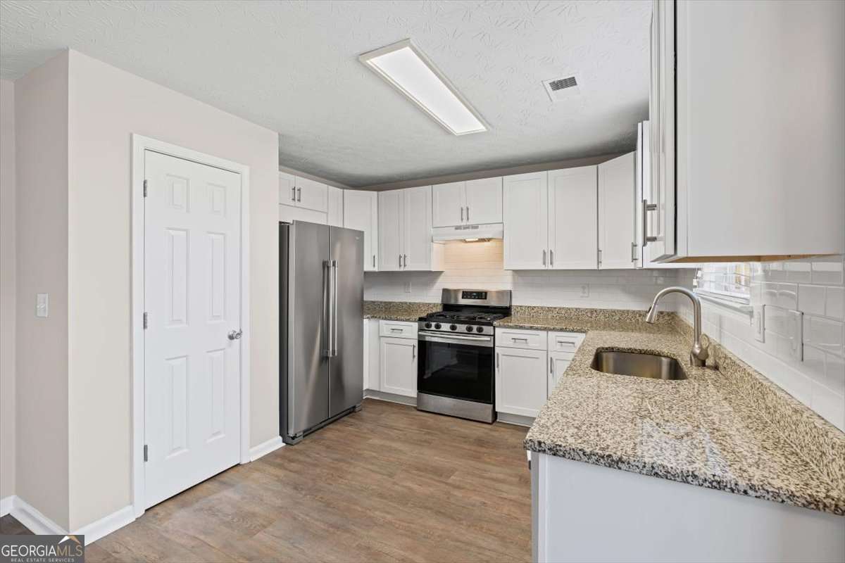 565 Amish Avenue Riverdale GA 30296