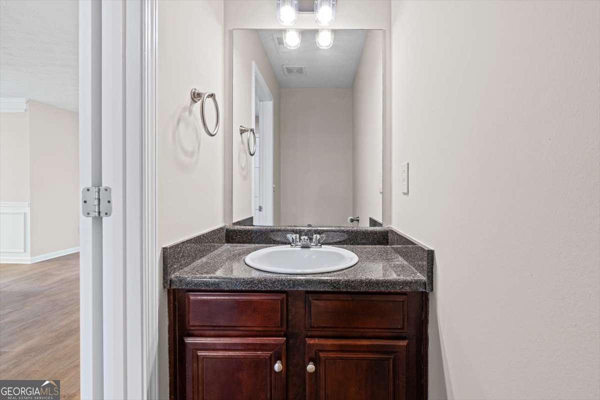 565 Amish Avenue Riverdale GA 30296