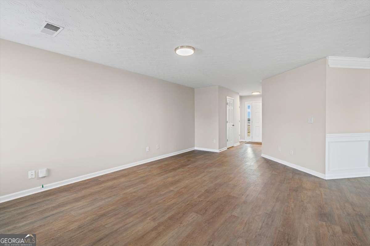 565 Amish Avenue Riverdale GA 30296