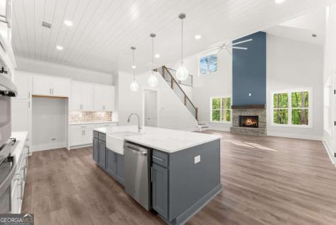 124 Fox Valley Road Clarkesville GA 30523