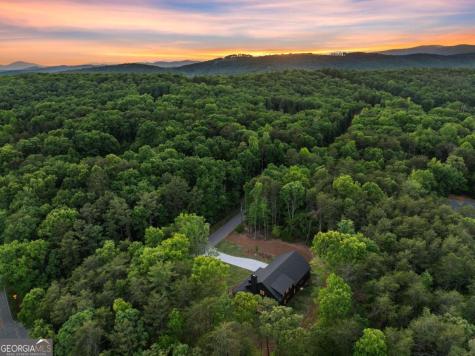 124 Fox Valley Road Clarkesville GA 30523