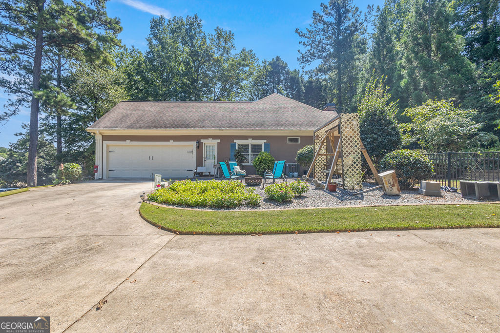 100 South Shore Drive Newnan GA 30263