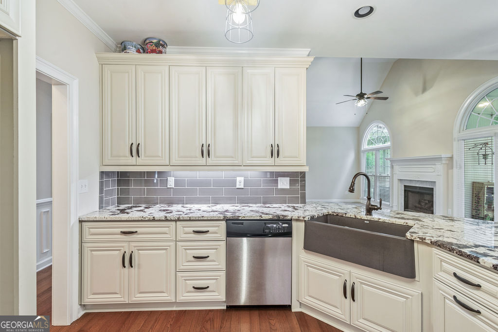 100 South Shore Drive Newnan GA 30263