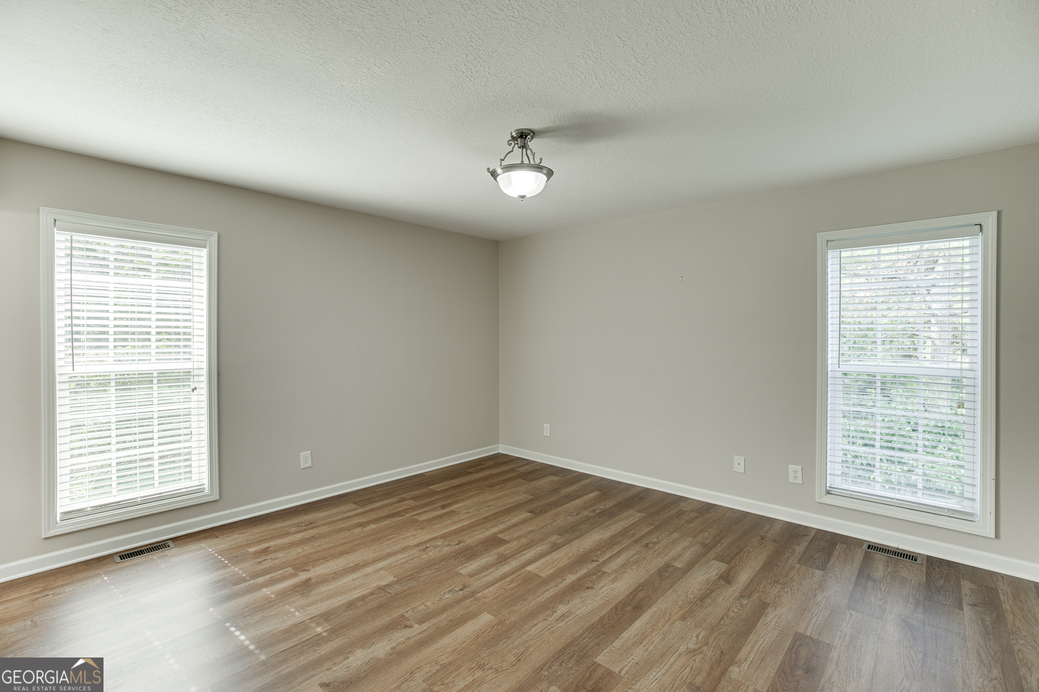 5446 Dahlonega Highway Clermont GA 30527