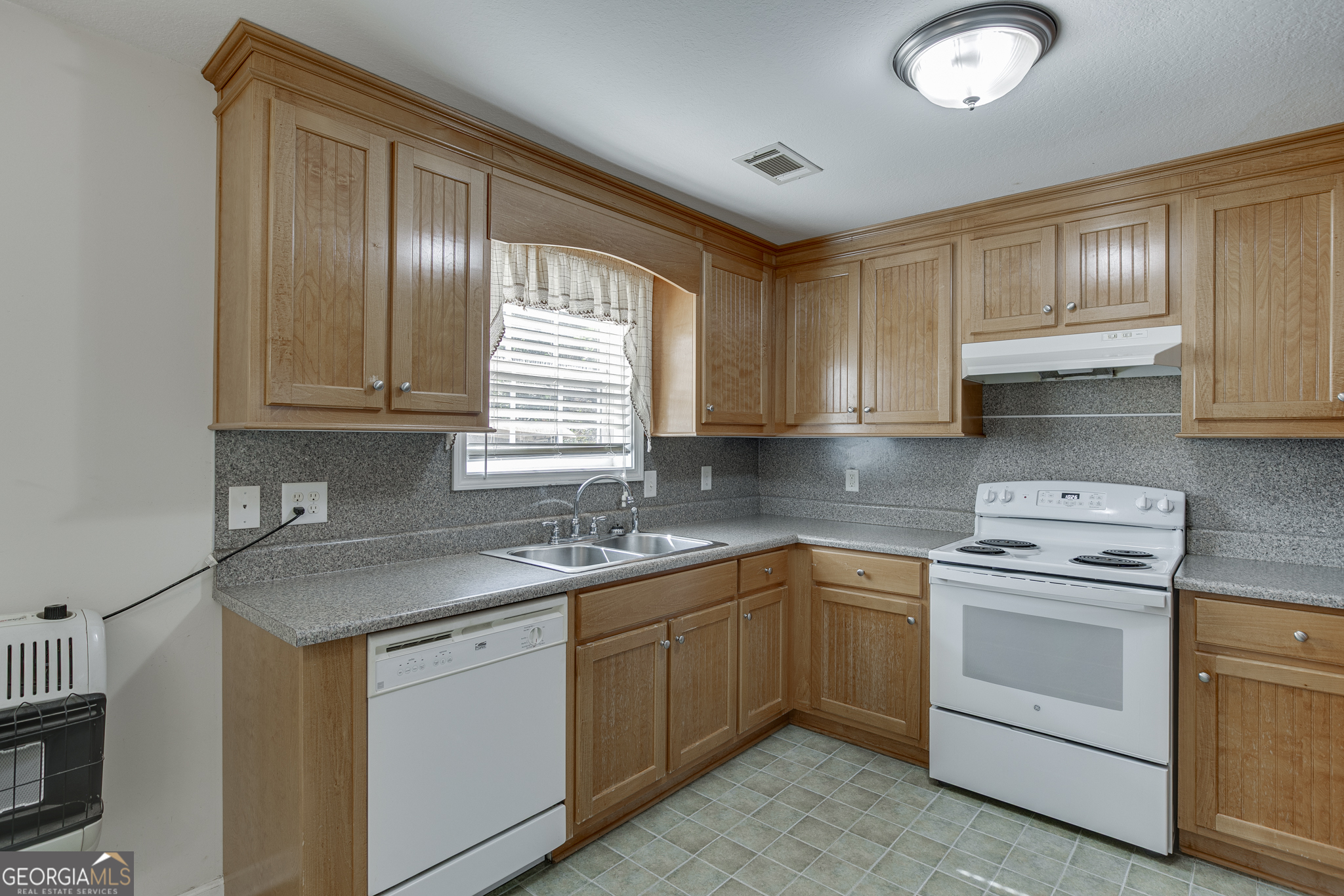 5446 Dahlonega Highway Clermont GA 30527