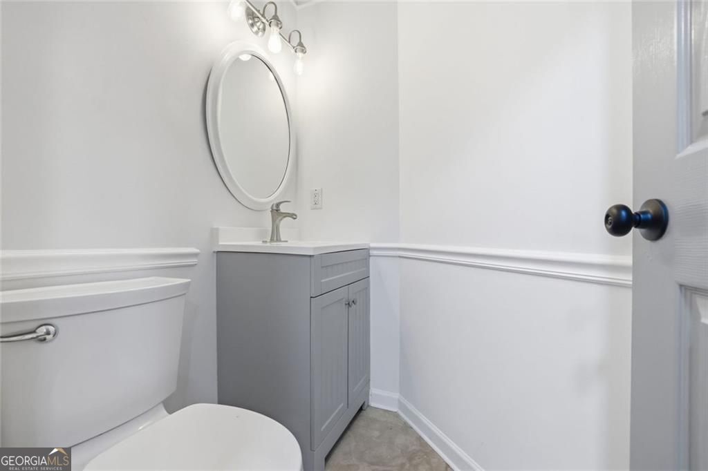 9785 La View Circle Roswell GA 30075