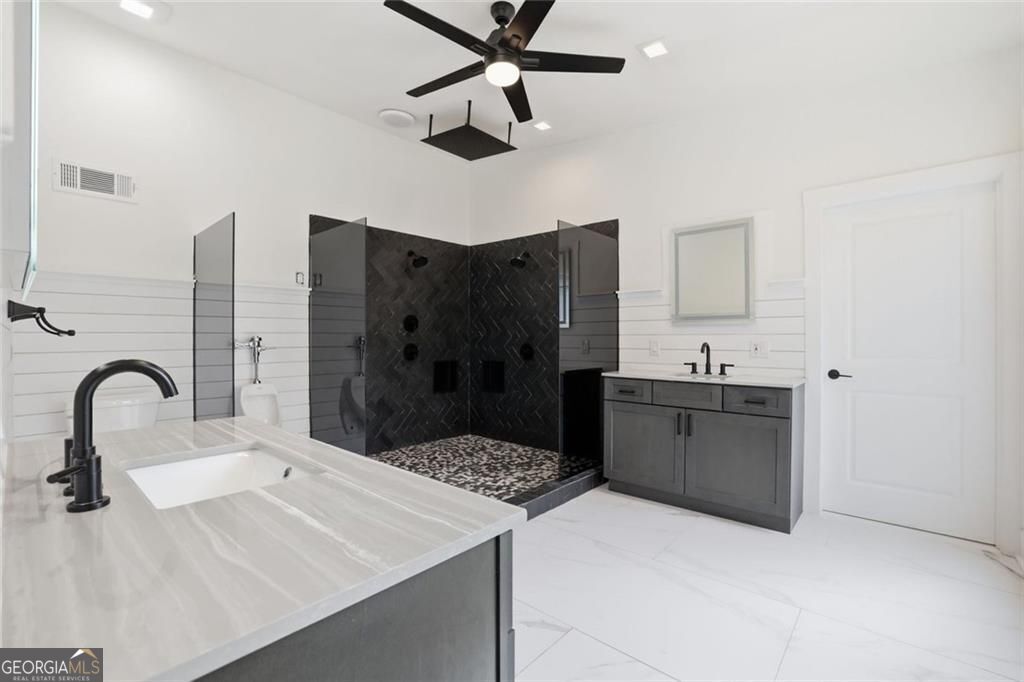 9785 La View Circle Roswell GA 30075