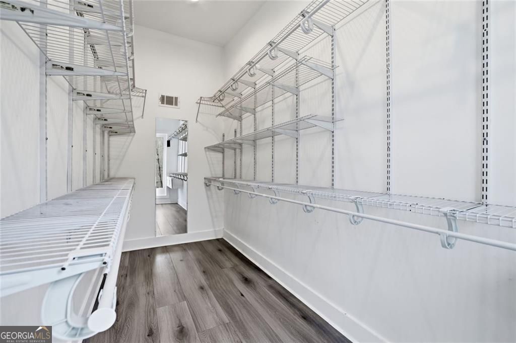9785 La View Circle Roswell GA 30075