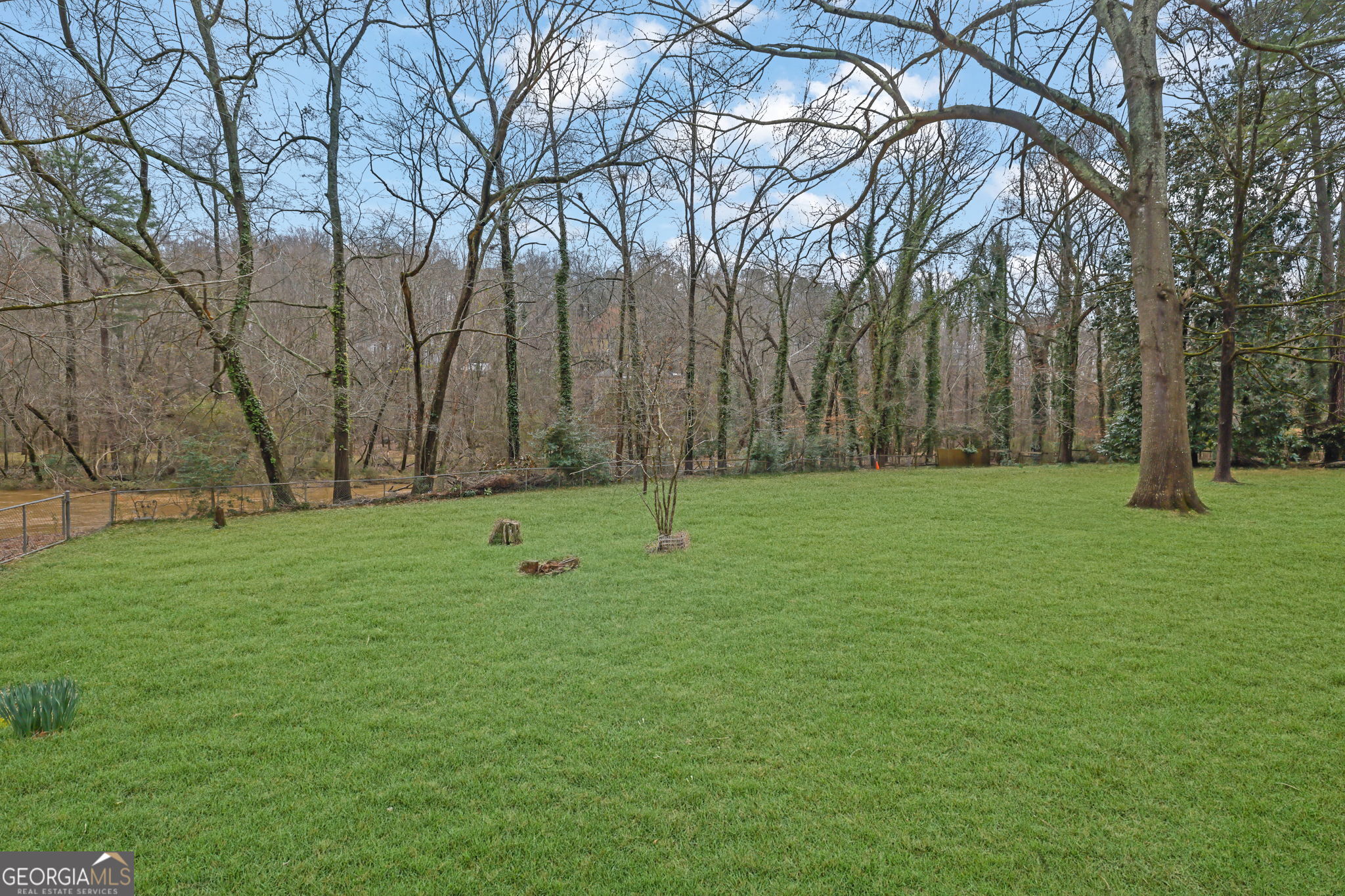 9785 La View Circle Roswell GA 30075