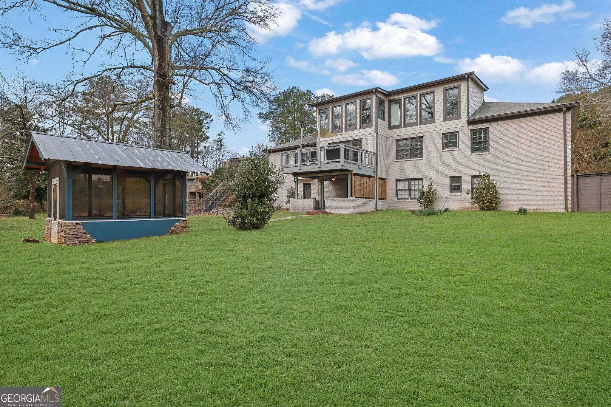 9785 La View Circle Roswell GA 30075