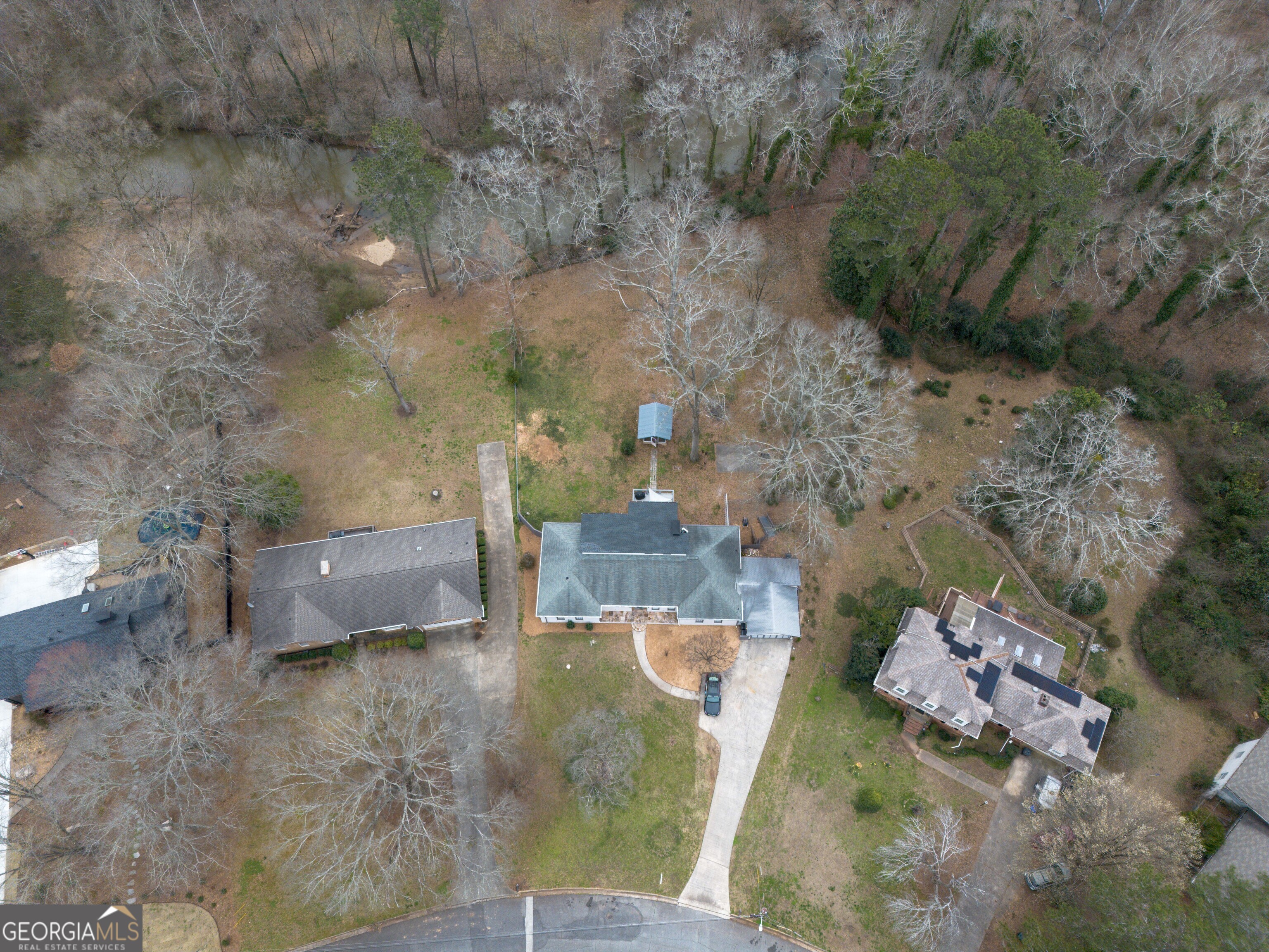 9785 La View Circle Roswell GA 30075