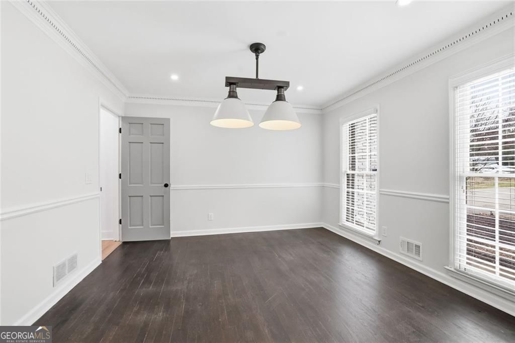 9785 La View Circle Roswell GA 30075