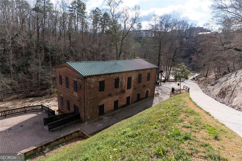 9785 La View Circle Roswell GA 30075