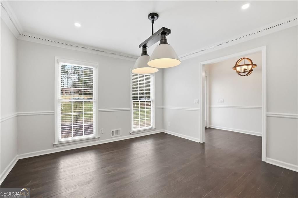 9785 La View Circle Roswell GA 30075