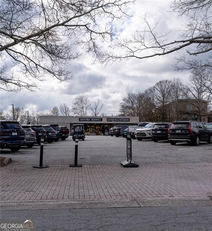 9785 La View Circle Roswell GA 30075