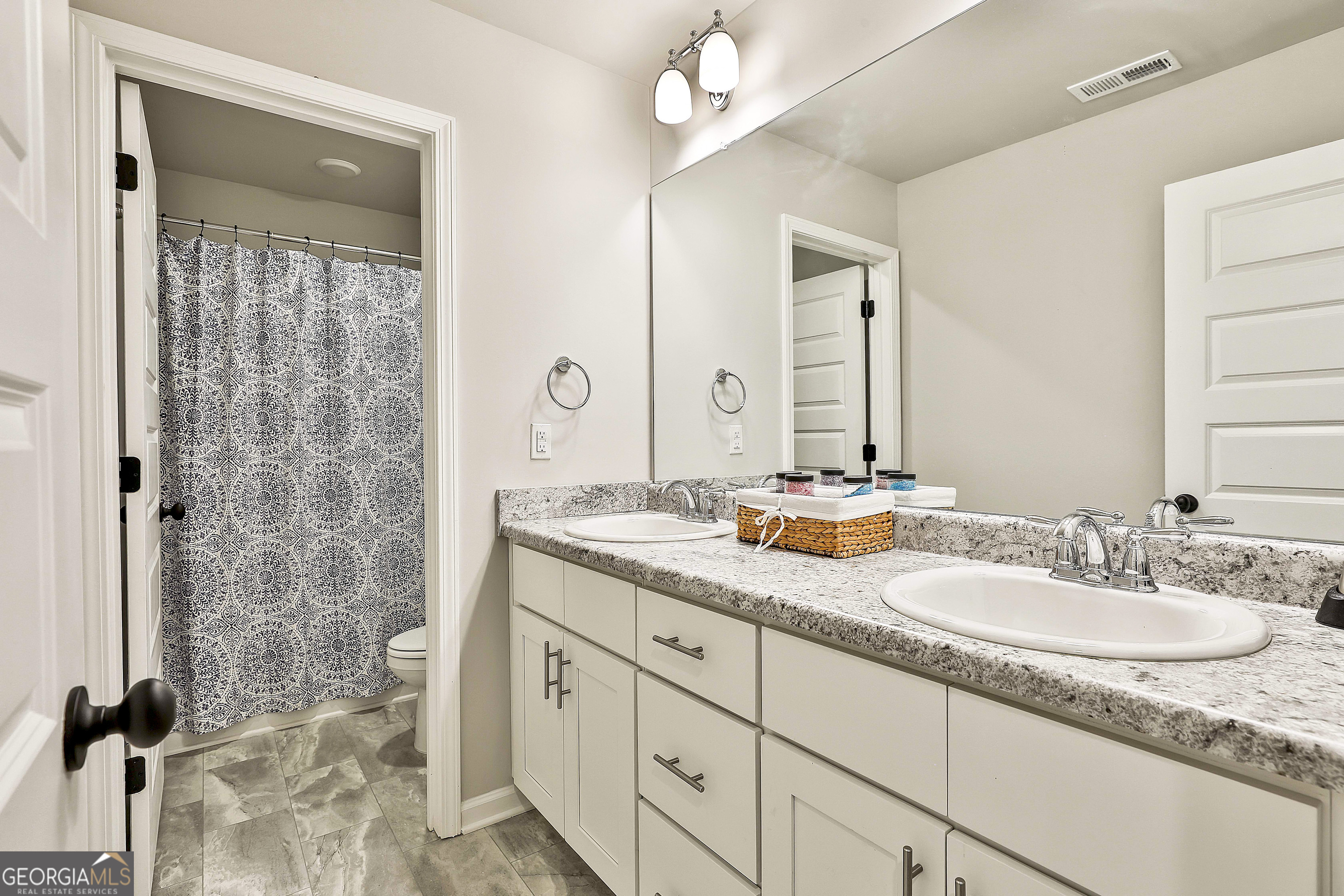 124 Wilmington Court Newnan GA 30263