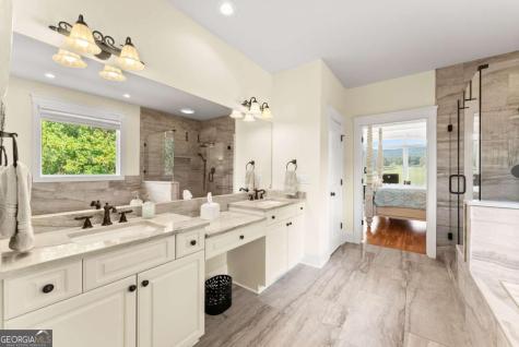 526 Orchard Drive Clarkesville GA 30523
