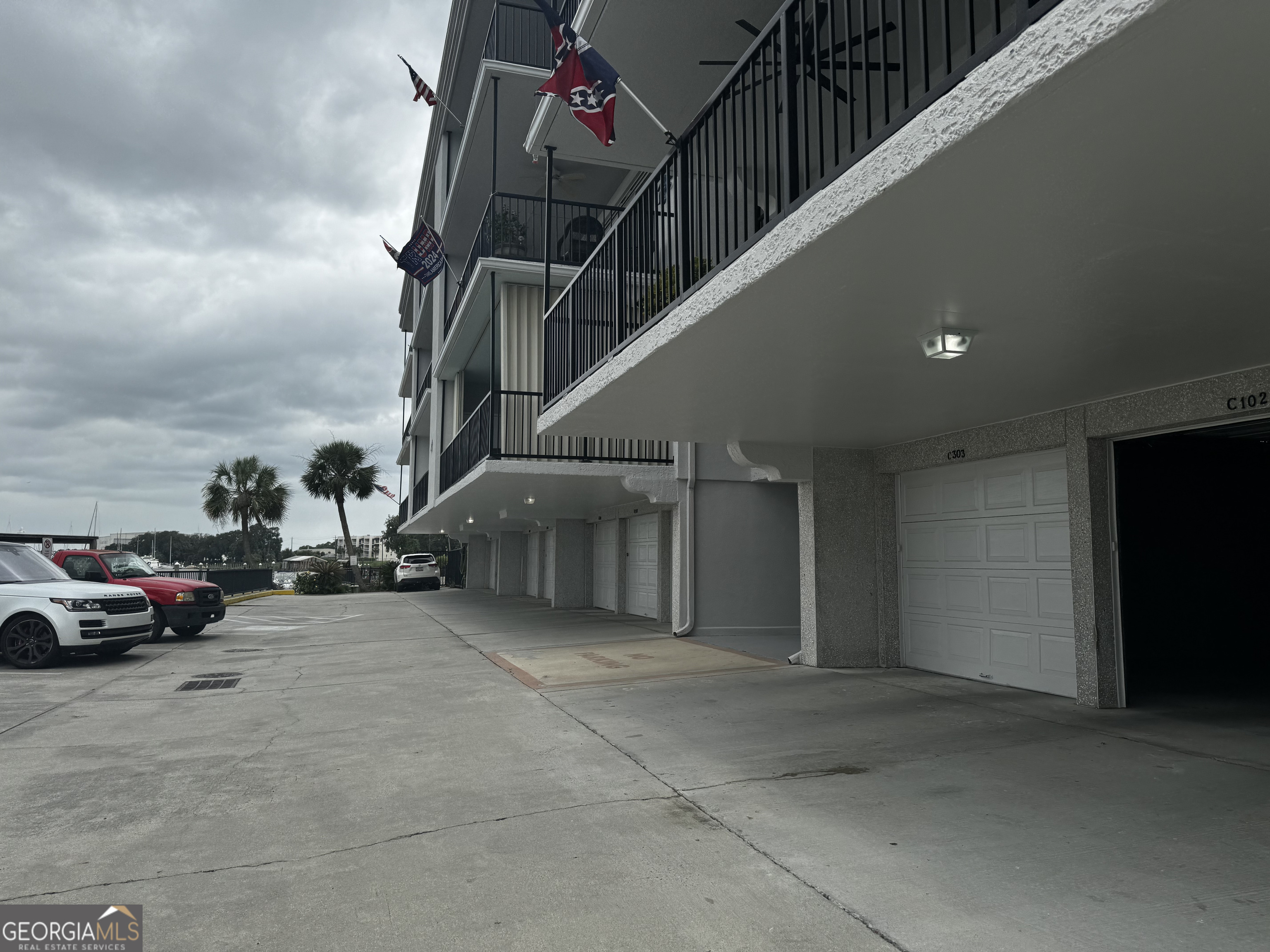 2902 River Drive Savannah GA 31404