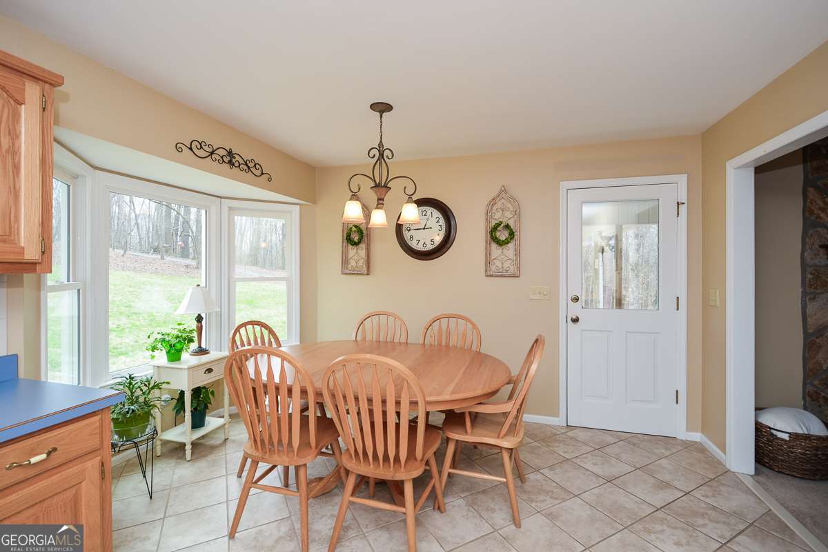 883 Tilley Road Talking Rock GA 30175
