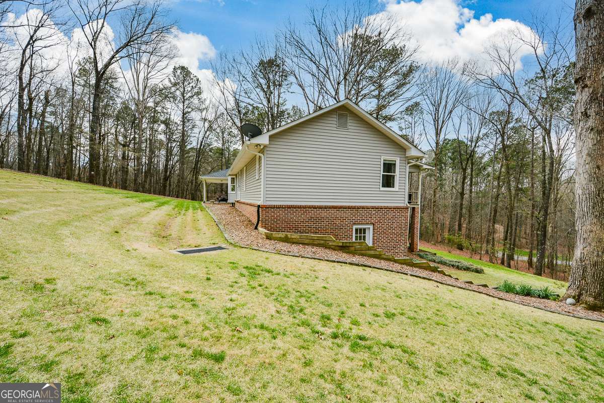 883 Tilley Road Talking Rock GA 30175