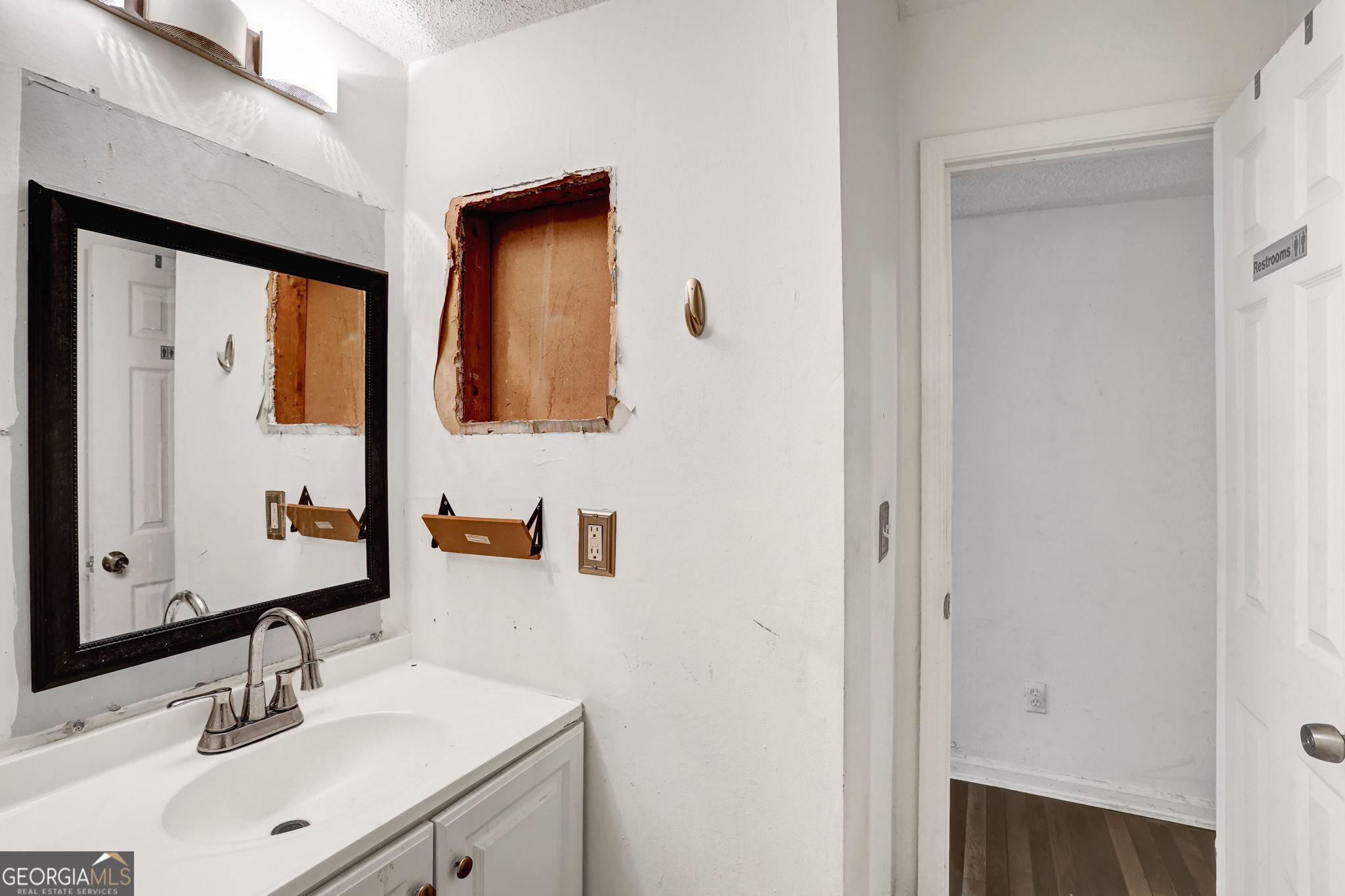 1921 Whitehall Forest Court SE Atlanta GA 30316