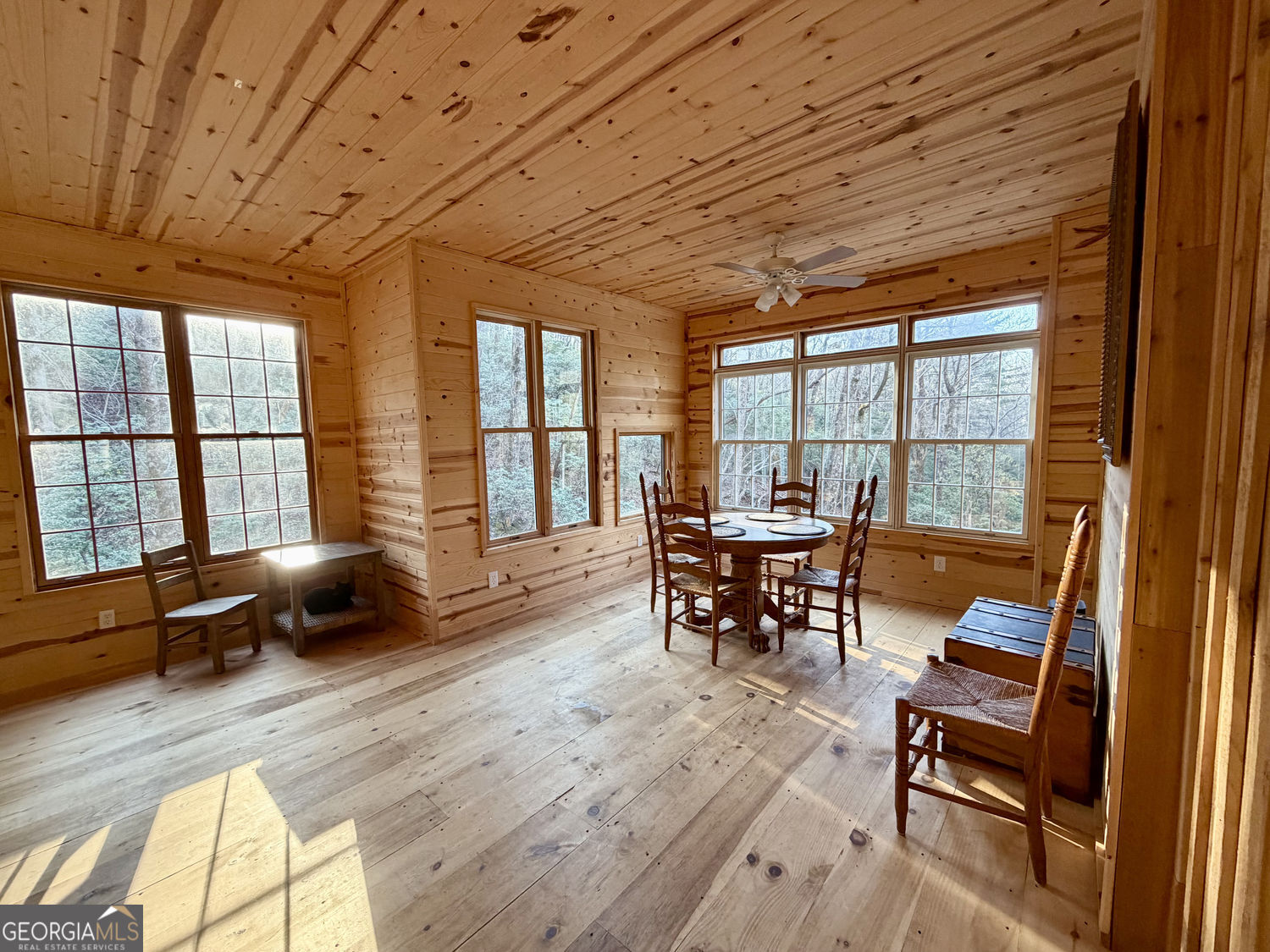 881 Mule Branch Road Helen GA 30545