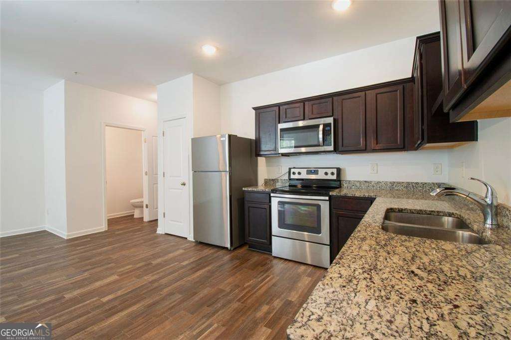 1837 Millstream Hollow Conyers GA 30012