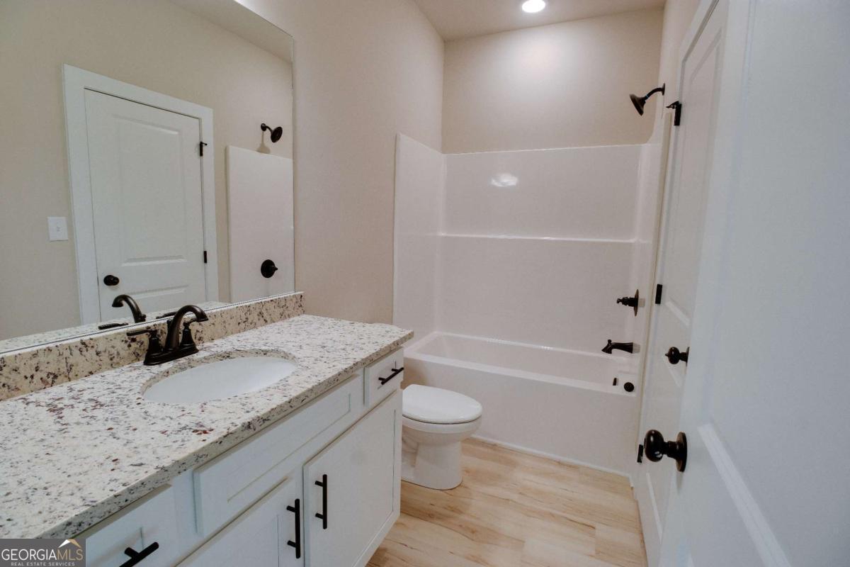 1165 Watersedge Cove Tignall GA 30668