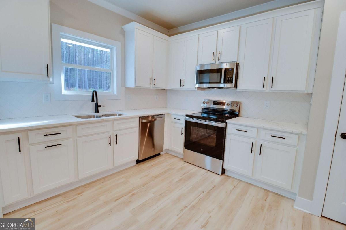 1165 Watersedge Cove Tignall GA 30668