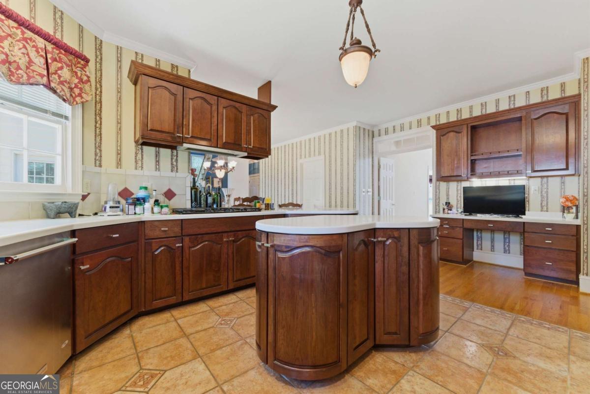 12 Vickwood Court Marietta GA 30068