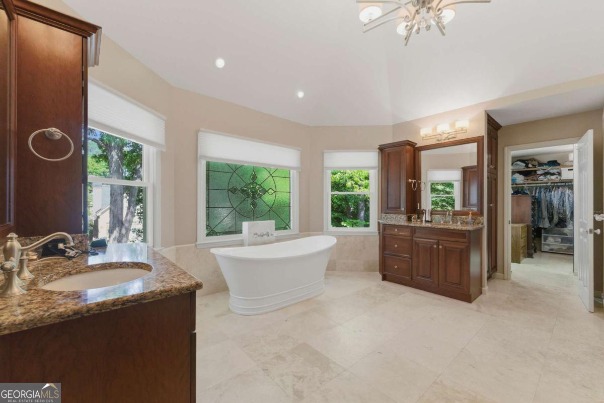 12 Vickwood Court Marietta GA 30068