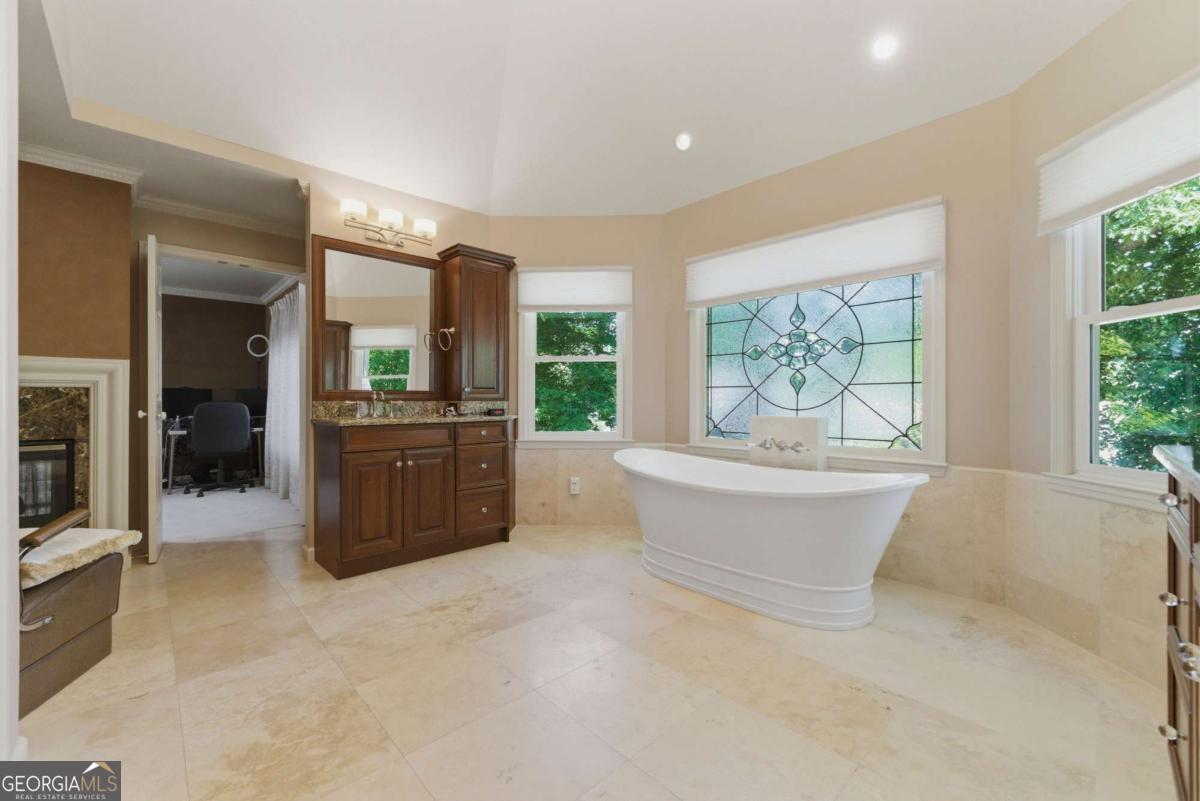 12 Vickwood Court Marietta GA 30068