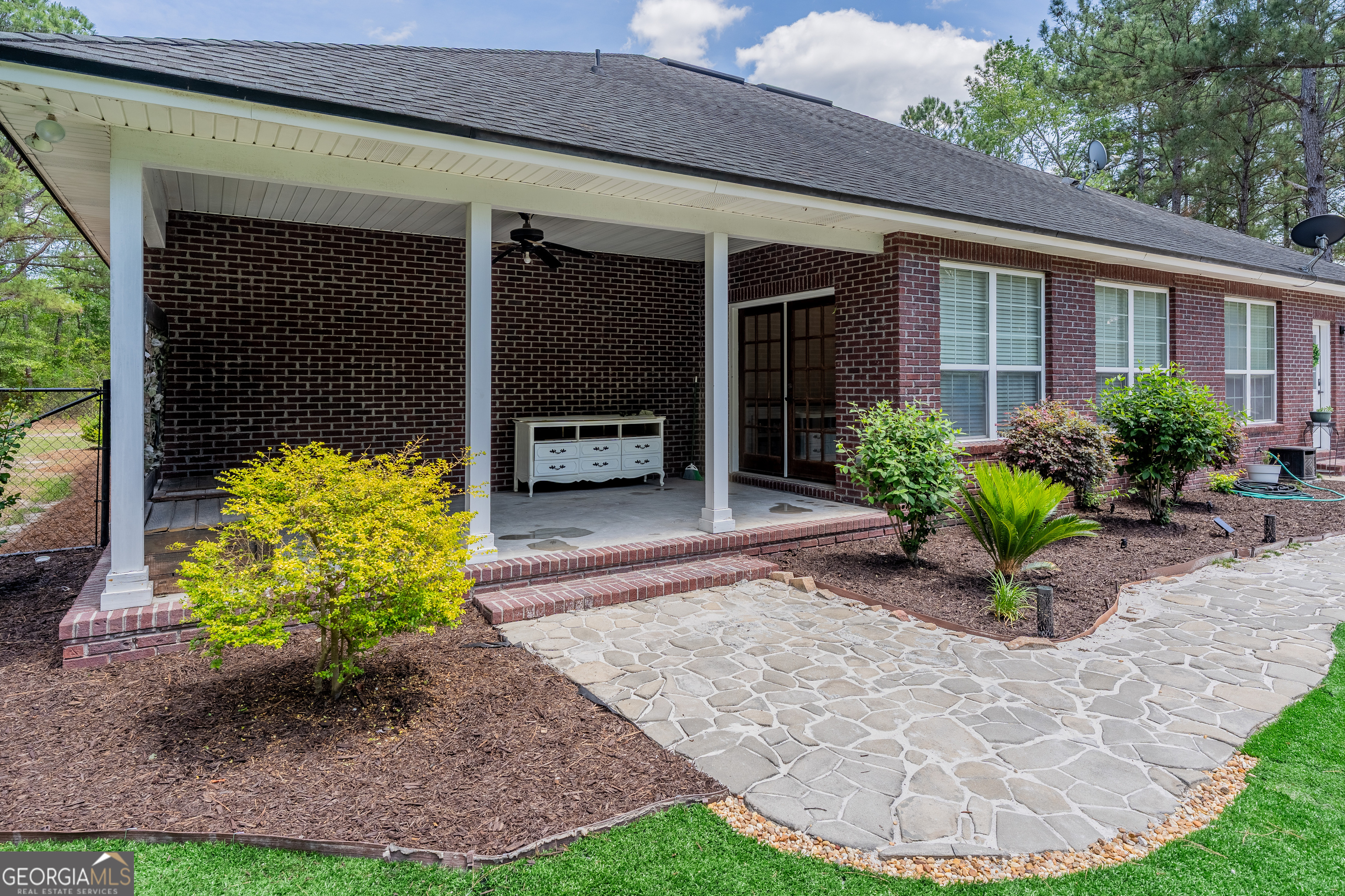 5512 Newton Road Blackshear GA 31516