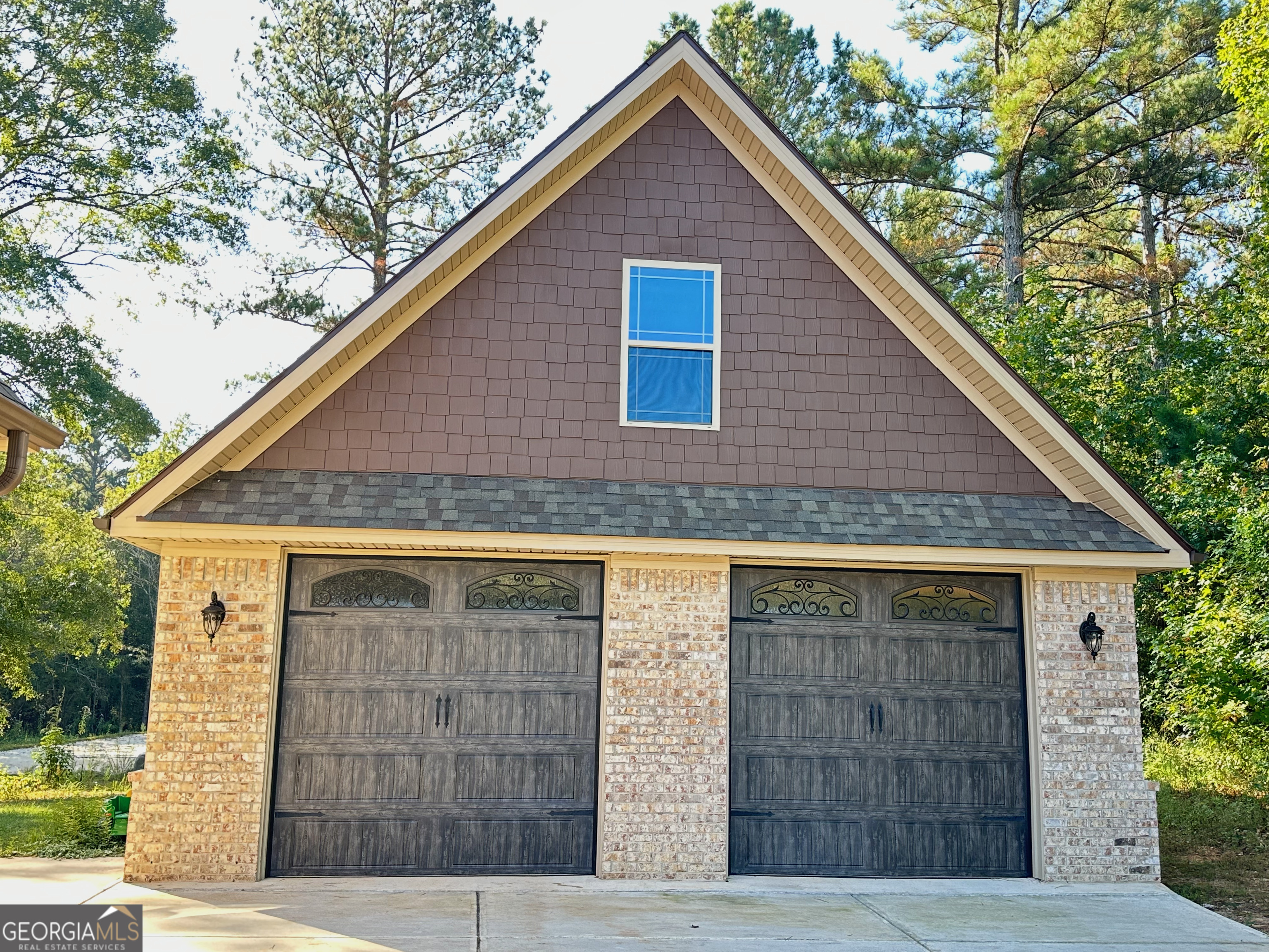 155 Chantilly Lane Fayetteville GA 30215