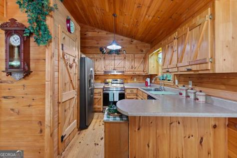 66 Fortenberry Road Young Harris GA 30582