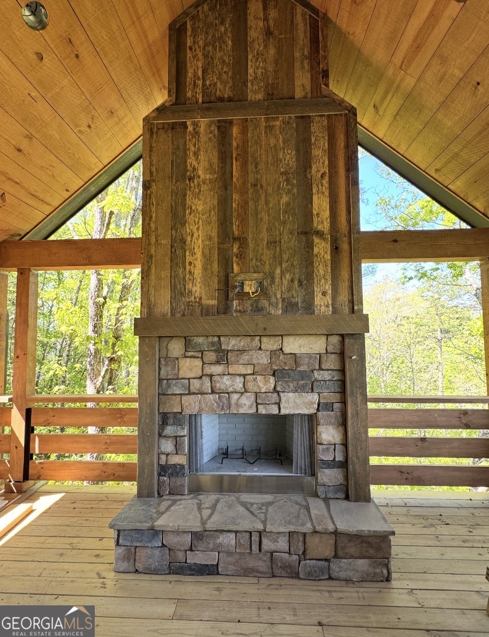 63 Granny Smith Lane Ellijay GA 30536