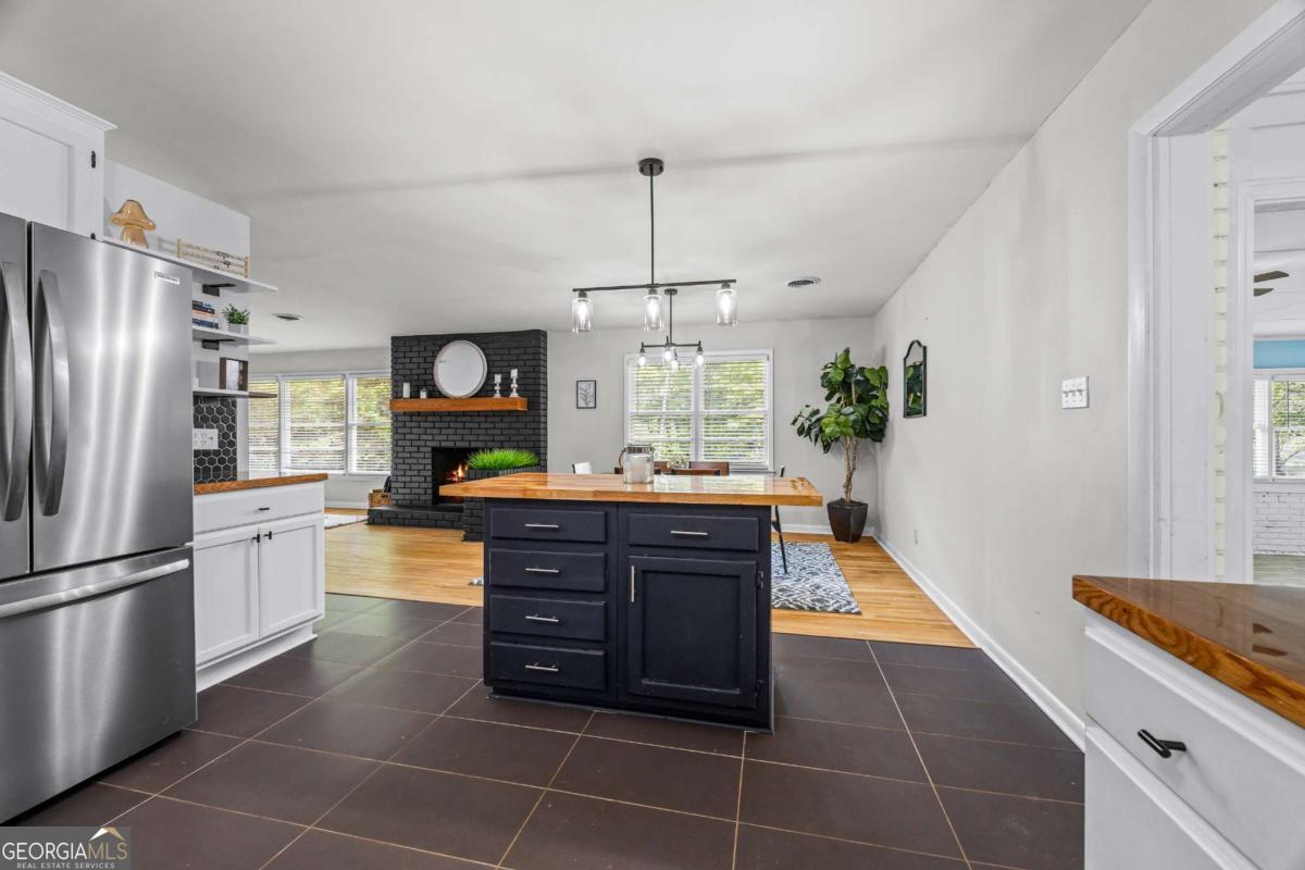 110 Valley Road Toccoa GA 30577