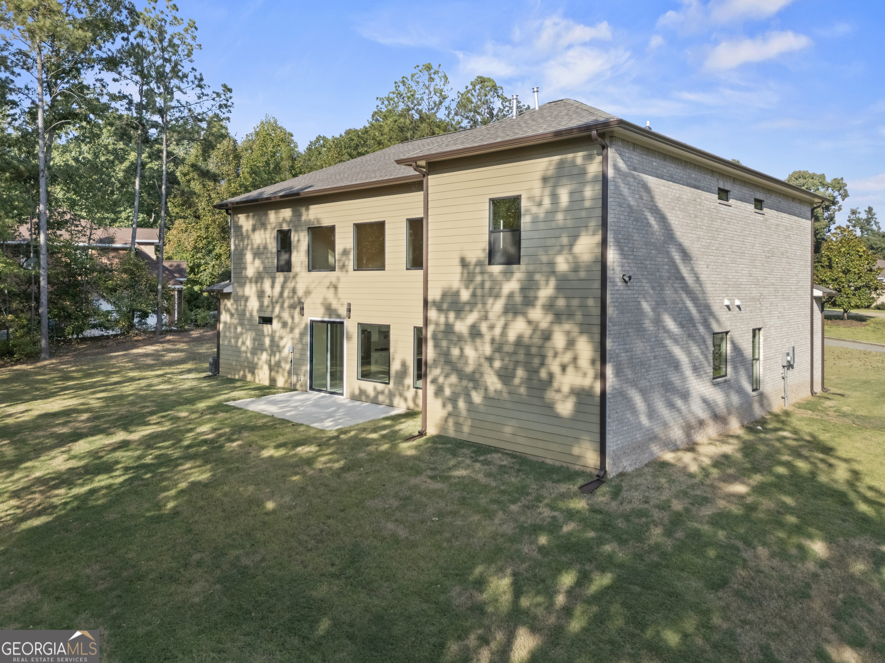 5011 Colton Run Atlanta GA 30349